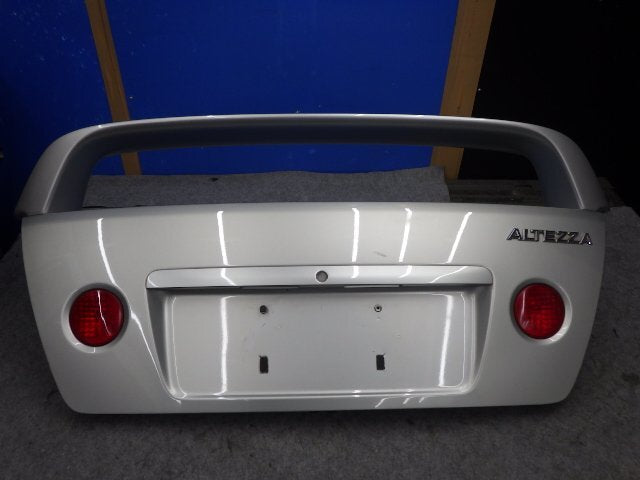 Altezza SXE10 Trunk W/ High Rise Spoiler