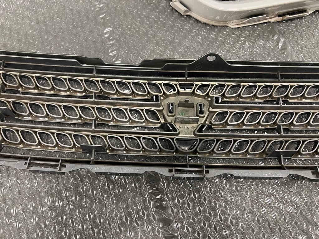 Genuine OEM Altezza SXE10/GXE10 Front Grille