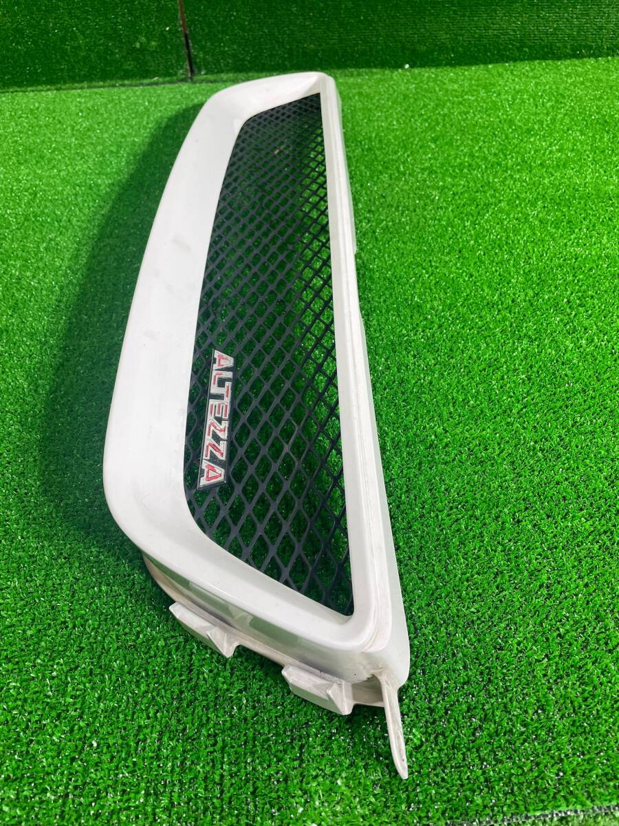 Toyota altezza aero grille
