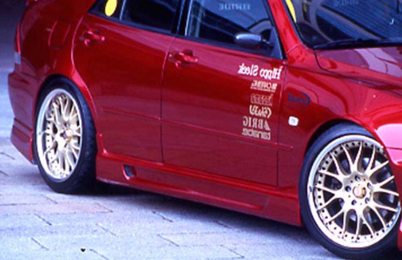 Hippo Sleek Side Skirt (FRP) for Lexus IS300 (SXE10) 1999-2005