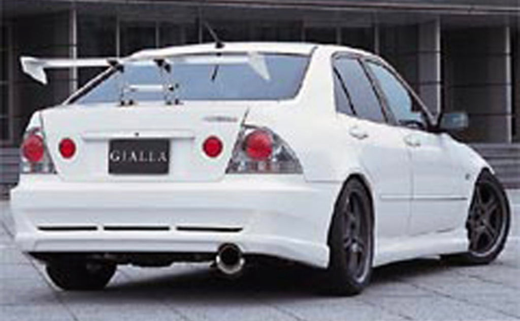 Gialla Corsa 4P Aero Set (FRP) for Lexus IS300 (SXE10) 1999-2005