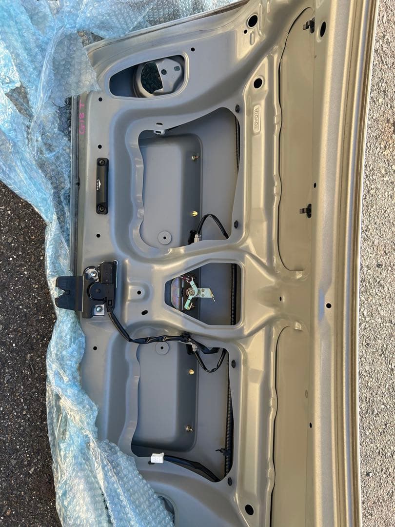 Altezza TRD spoiler with trunk